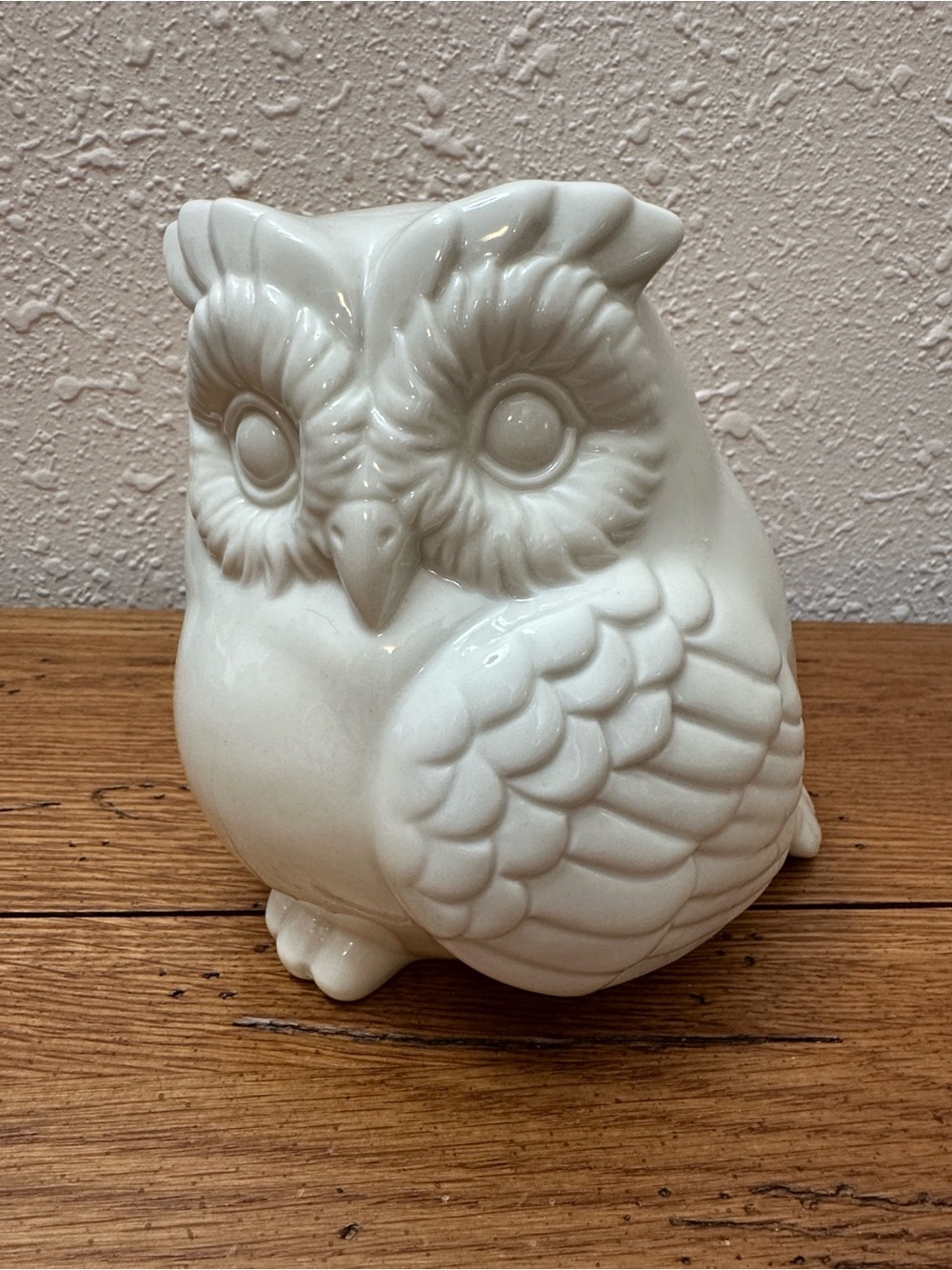Glossy White Ceramic Owl Figurine - Decorative Home Art